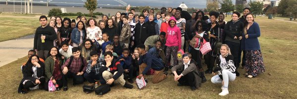 davina_long Profile Banner