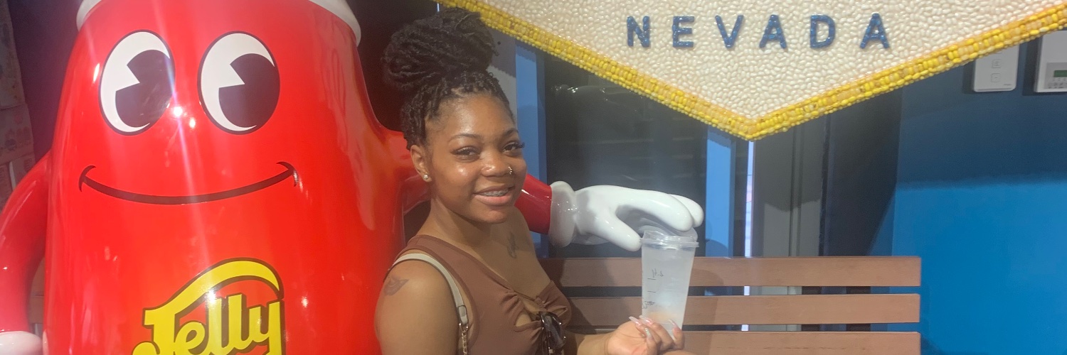 _itsStinaa's profile banner image