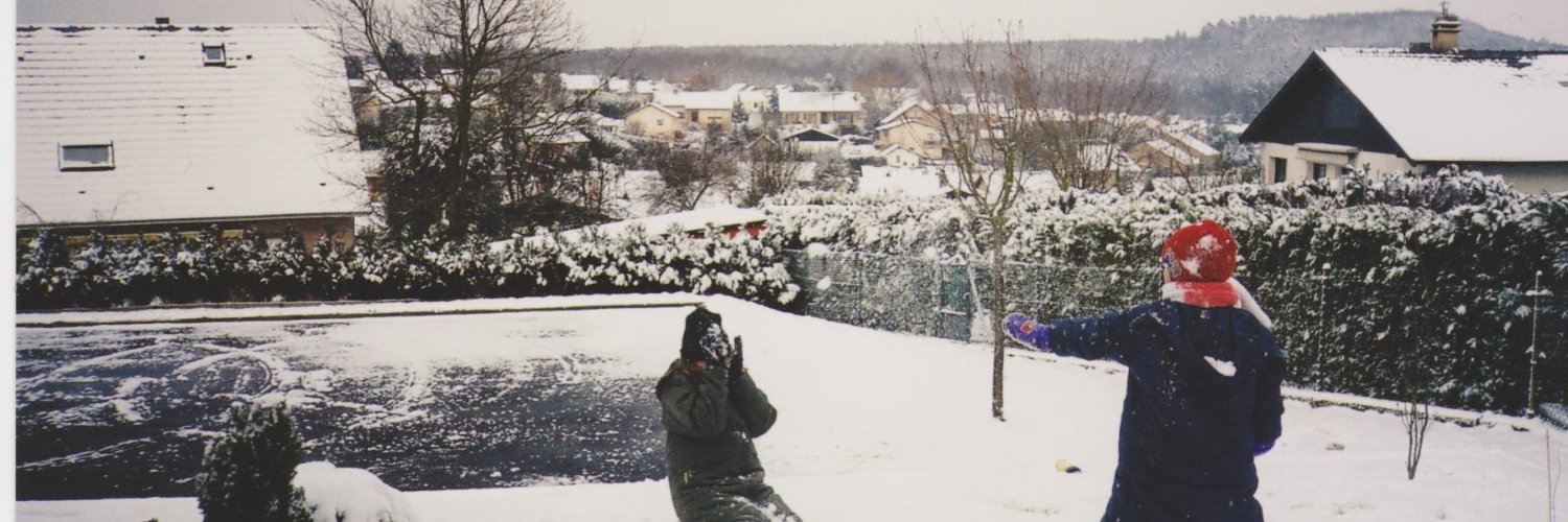 ClaireSchaefer_'s profile banner image