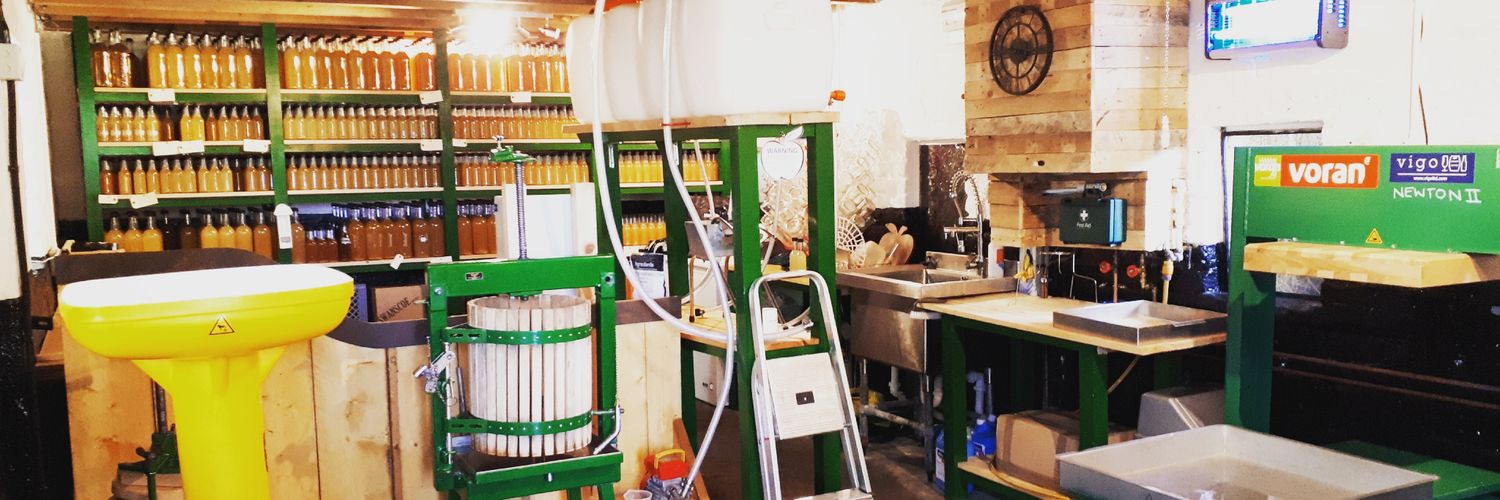 RANDOM APPLE COMPANY banner