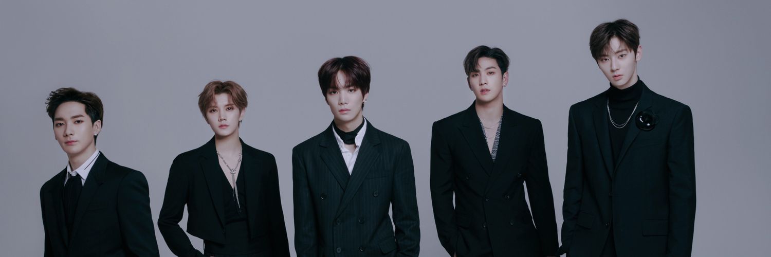 HappYCoOlInBlue's profile banner image