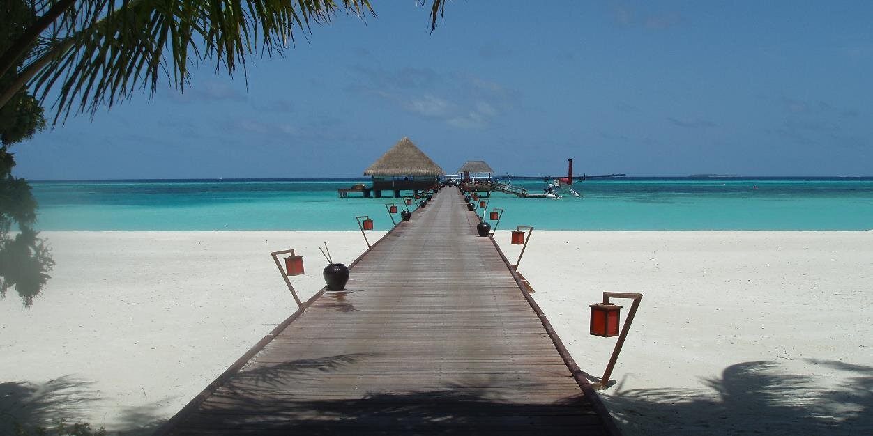 Reigate Travel banner