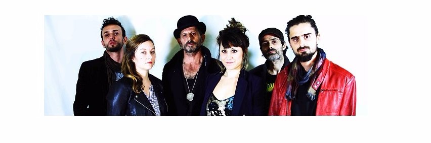 La Cafetera Roja banner