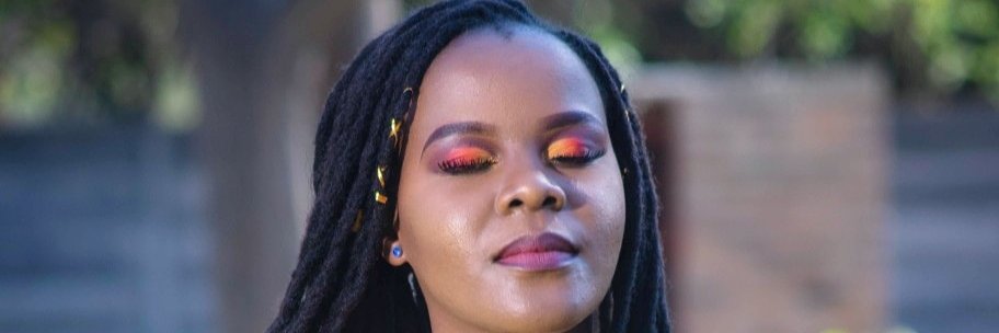 MawoniSharon's profile banner image