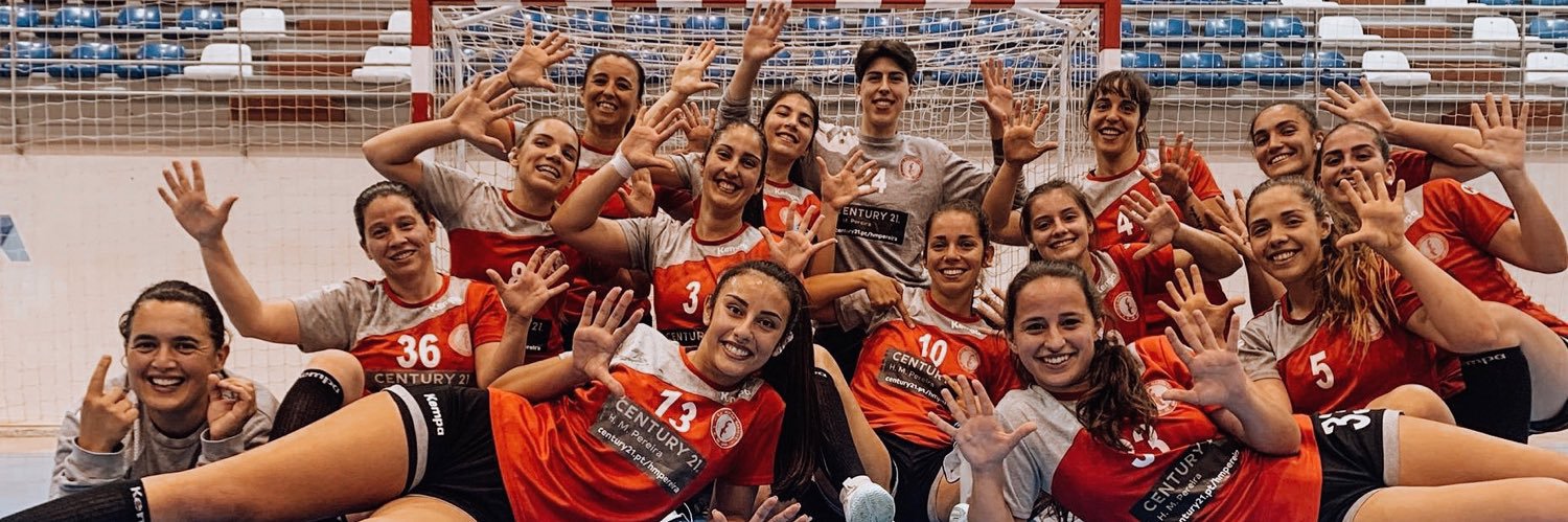 isabel_pineu_'s profile banner image