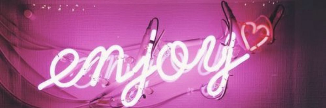 22Deandra's profile banner image