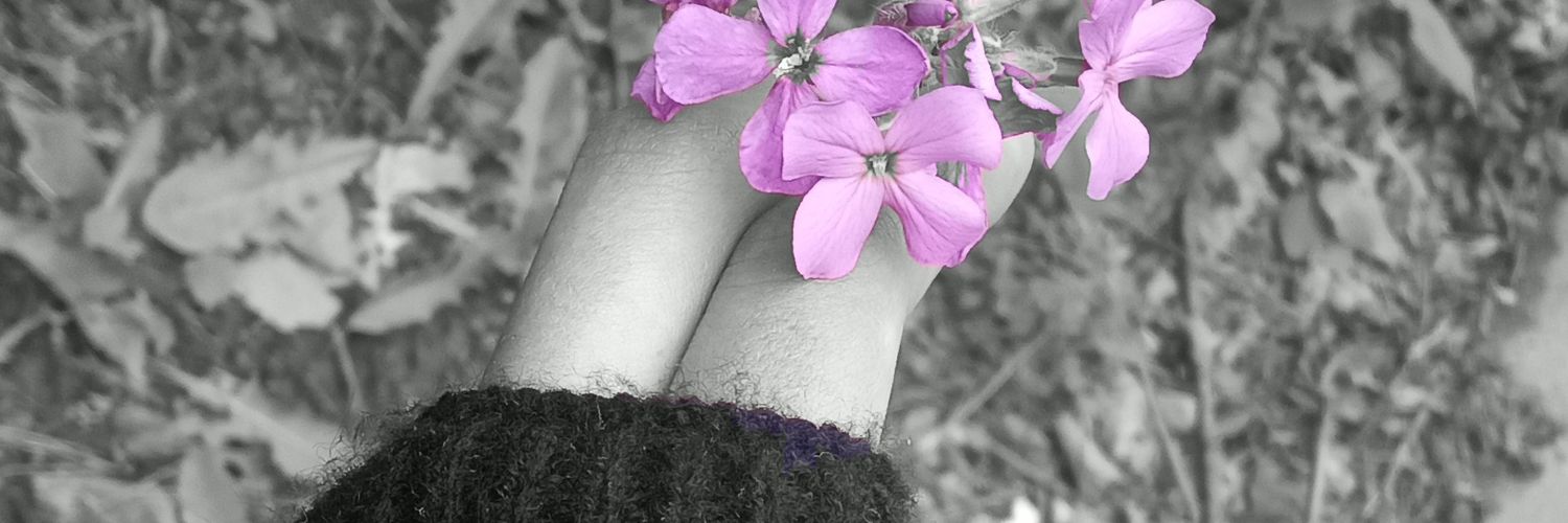 Cozy Mom Friski banner