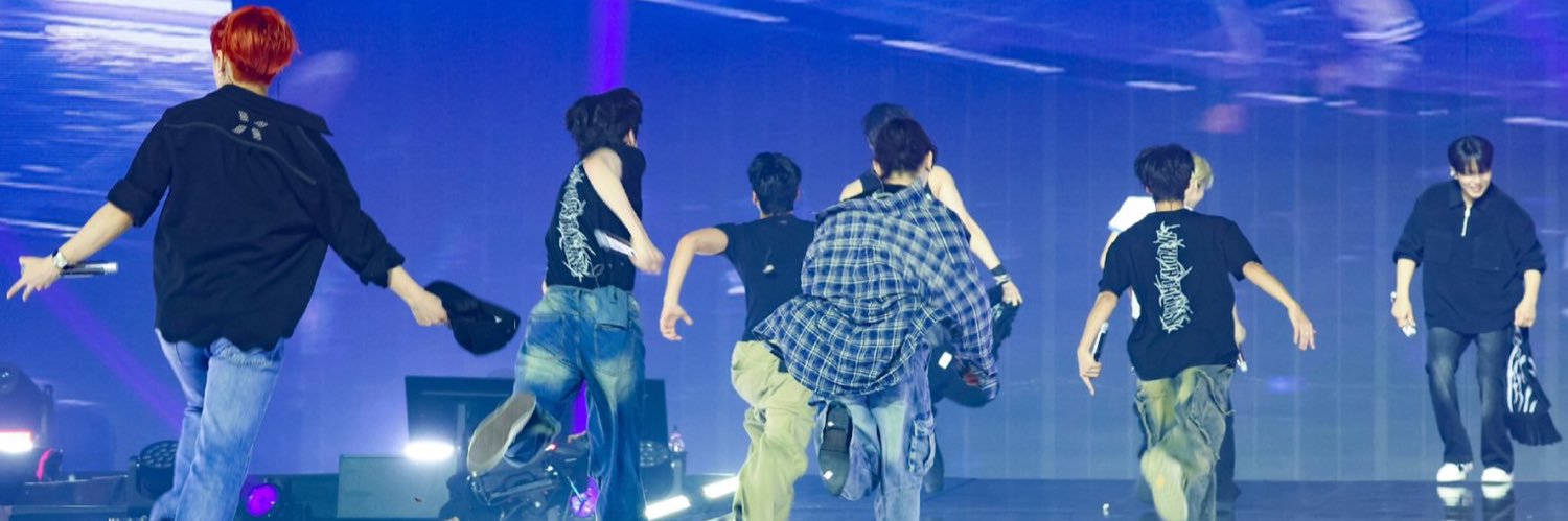 D_atiny's profile banner image