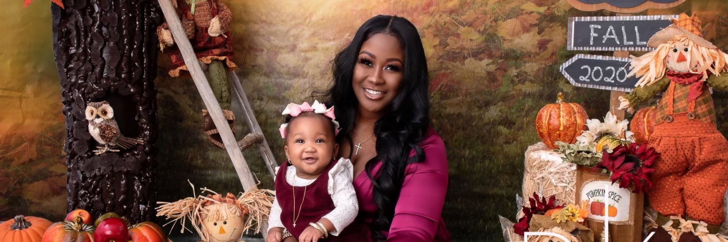 _reginae's profile banner image