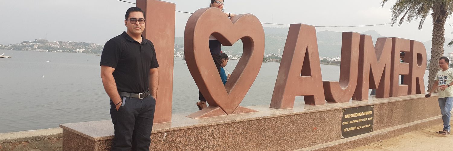 RaviMethani1's profile banner image