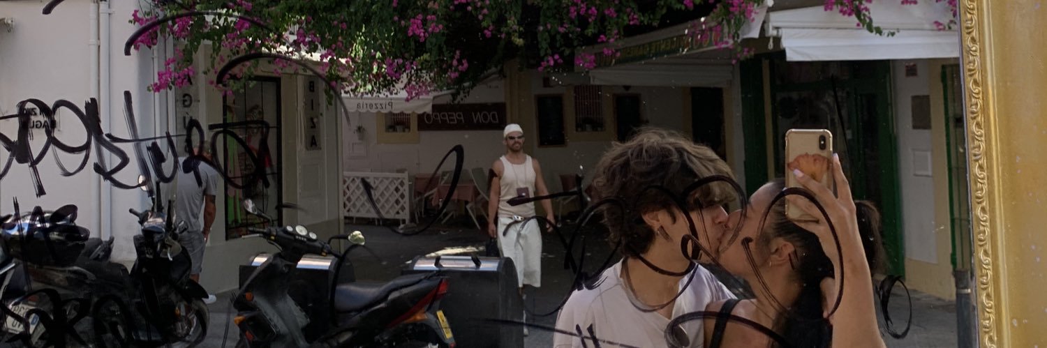 andreanwy's profile banner image