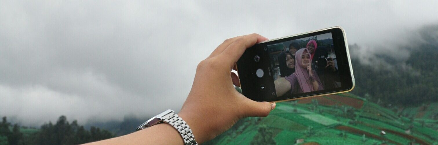 endahdianS_'s profile banner image