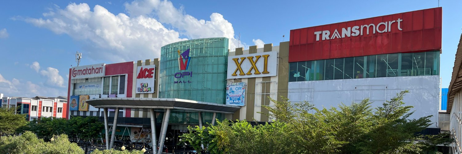 OPI Mall banner