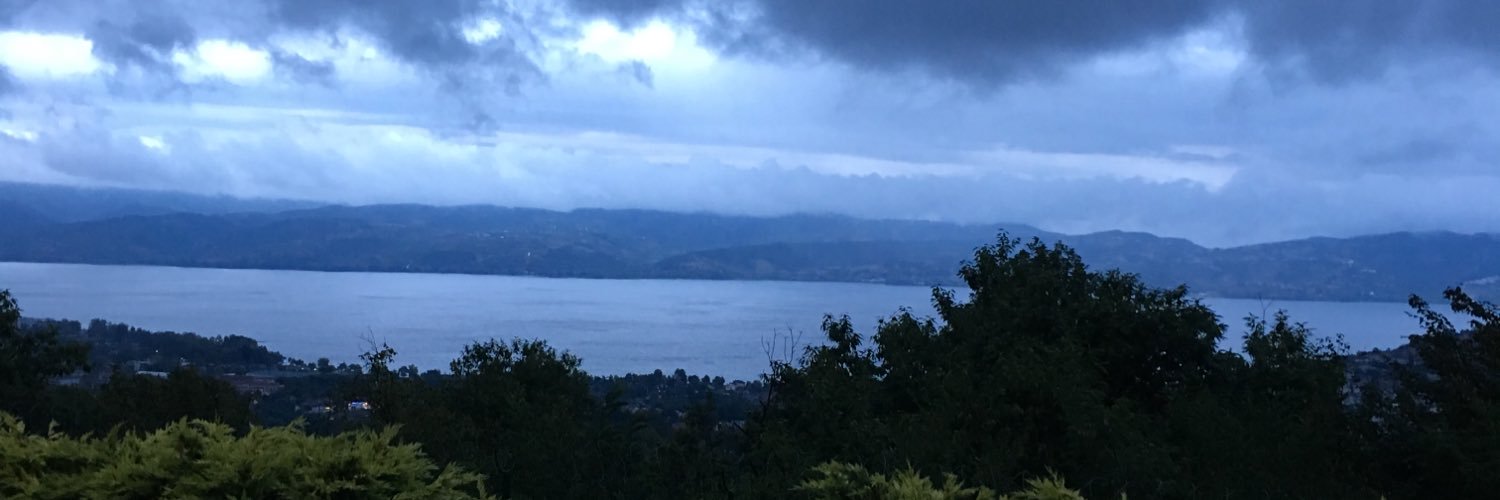 tweeet9's profile banner image