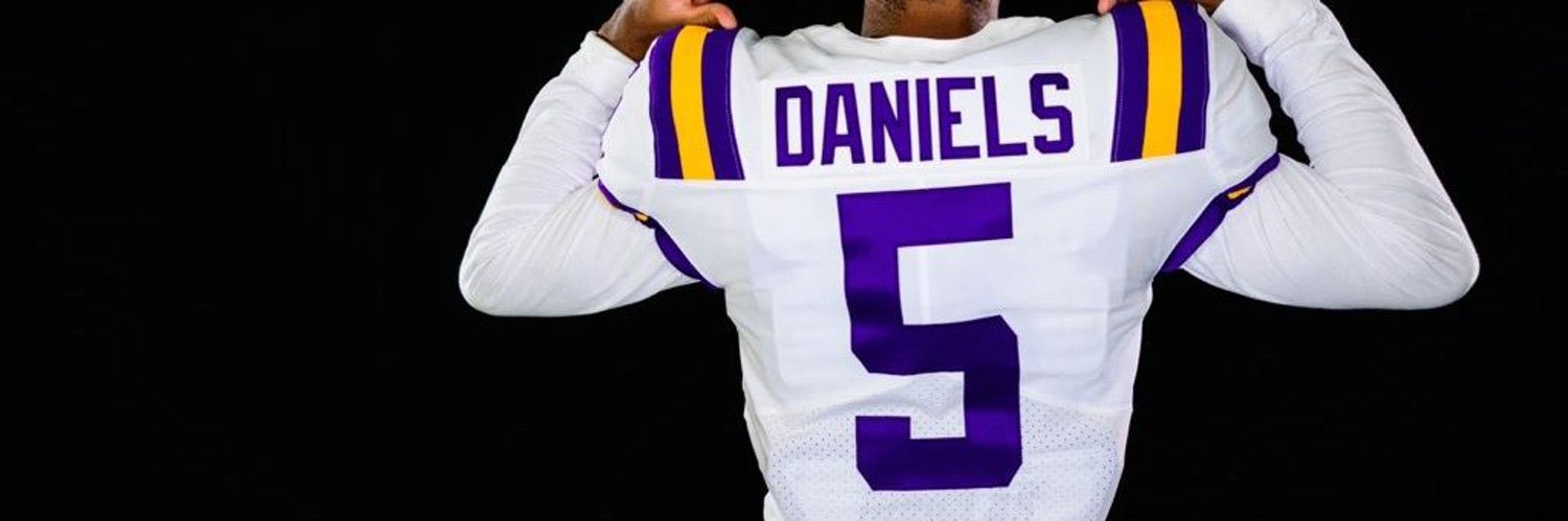 bdee23's profile banner image