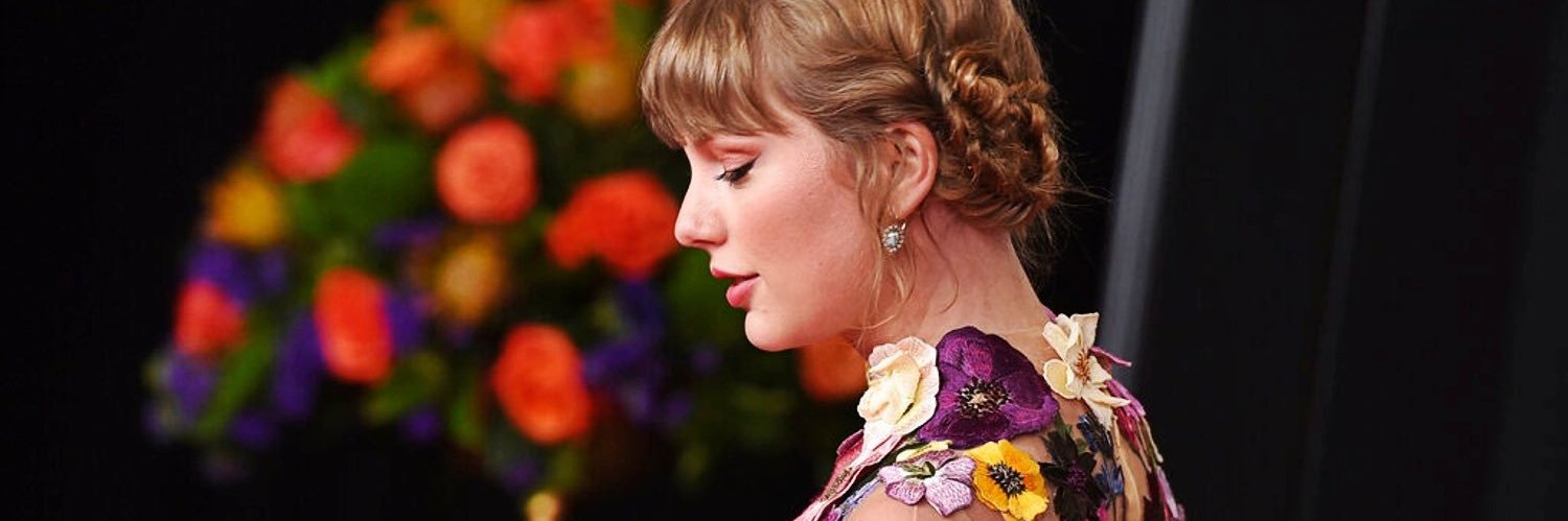 TaylorSwifTweet's profile banner image