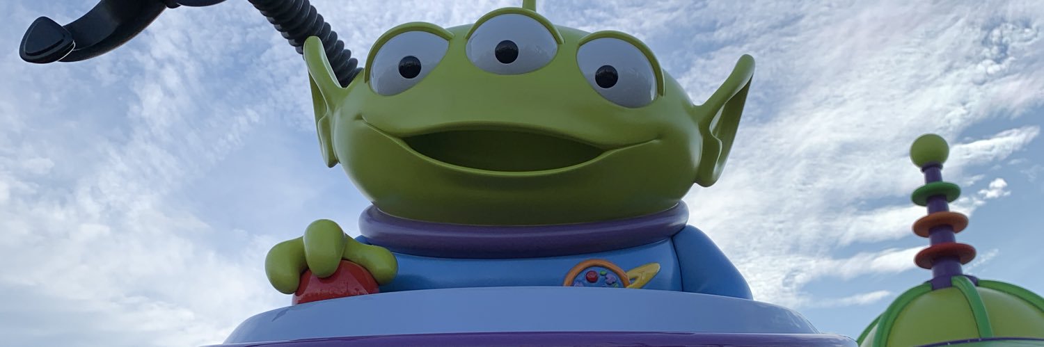leerdustin's profile banner image
