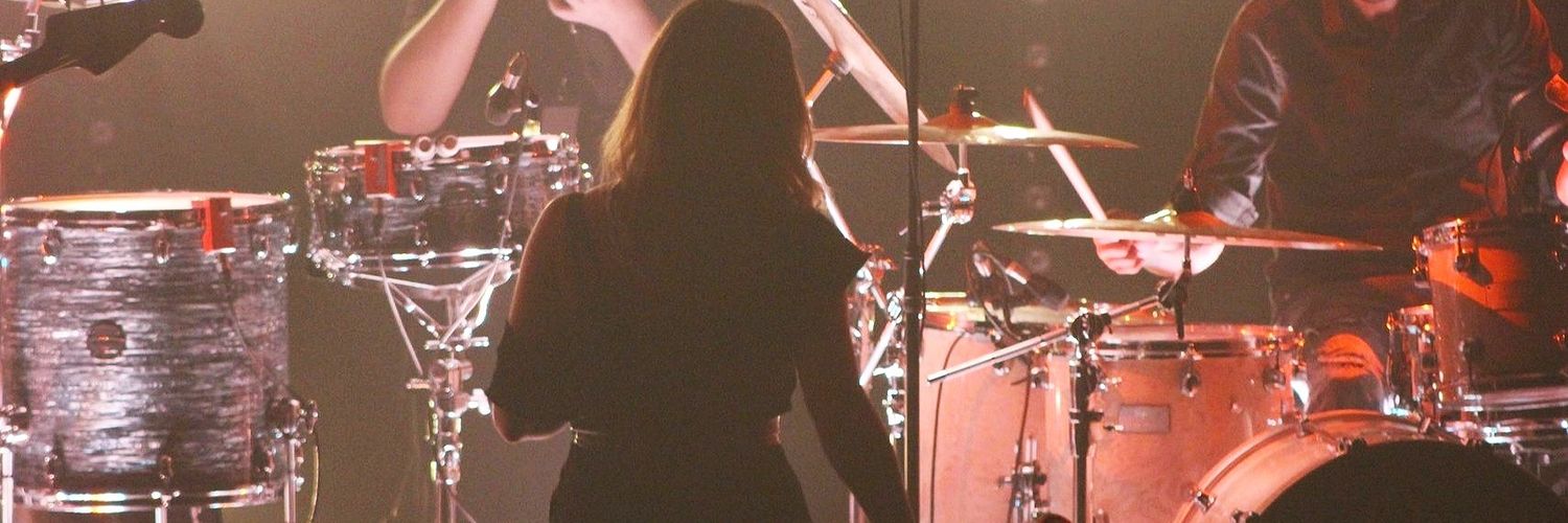 An ❤️‍🔥 🪉 banner