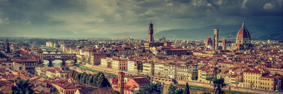 EuropeUpClose.com banner
