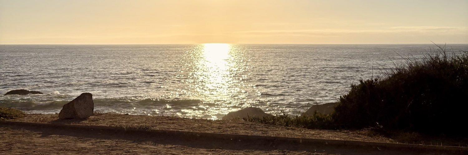 ClaudiaAvilesT's profile banner image