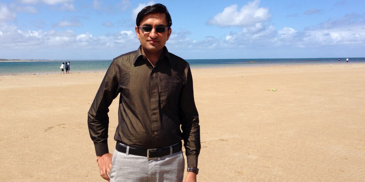 Ravinder Kumar banner