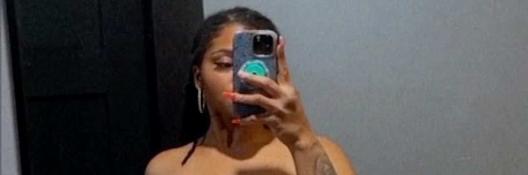 Sionne 💁🏽‍♀️ banner