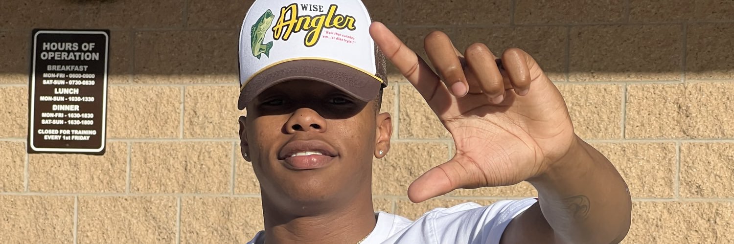 Davis4life2's profile banner image
