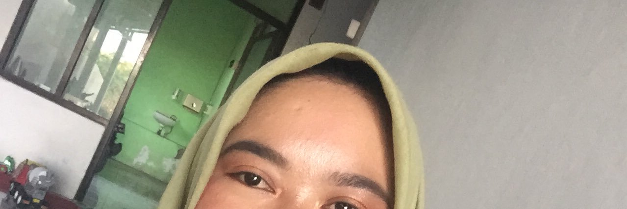 FitriaAnik's profile banner image
