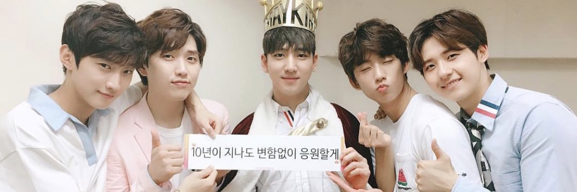 B1A4_js's profile banner image