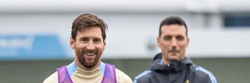 zooefernandez's profile banner image