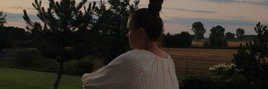 iniheny's profile banner image