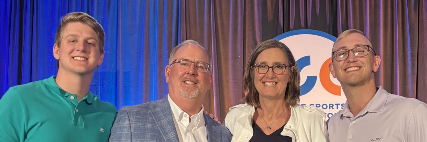 Tom Schott 🇺🇸💻⚾️🥨 banner