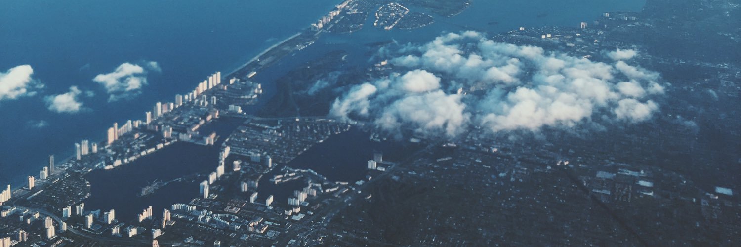 izemmour's profile banner image