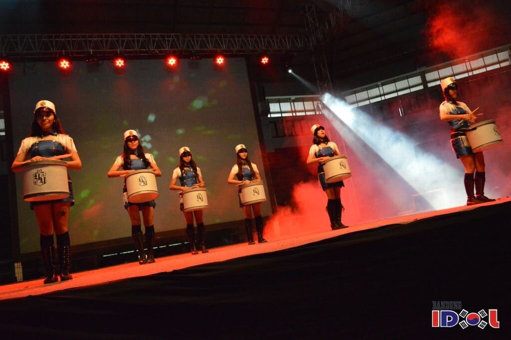 AnisaSepti_'s profile banner image