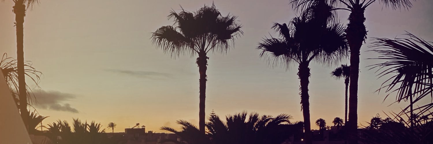 ellie // UK blogger banner