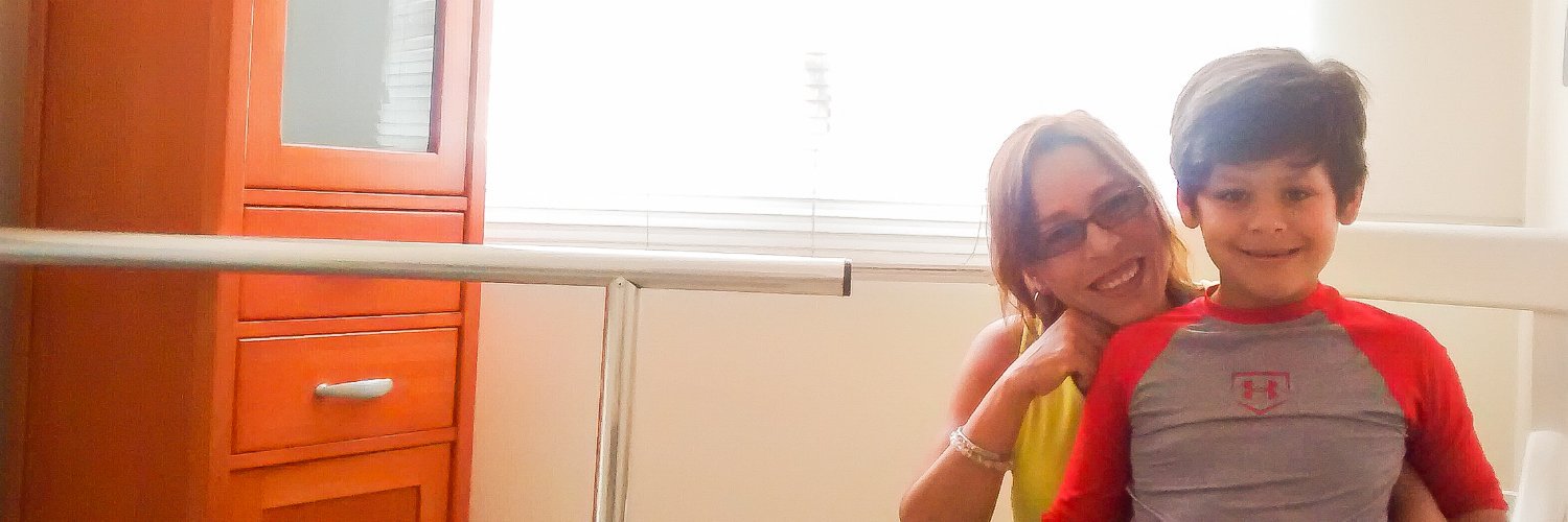 Gikacam's profile banner image