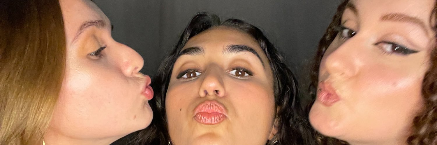 leaays's profile banner image