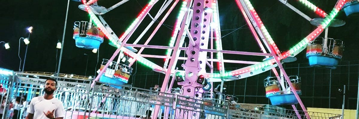 Fahfaell's profile banner image
