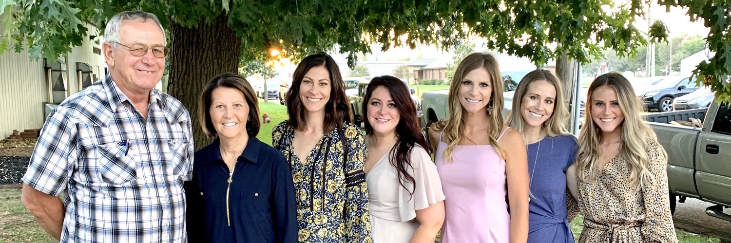 kendrainslee's profile banner image
