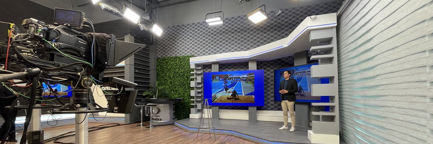 Emmanuel Macías banner