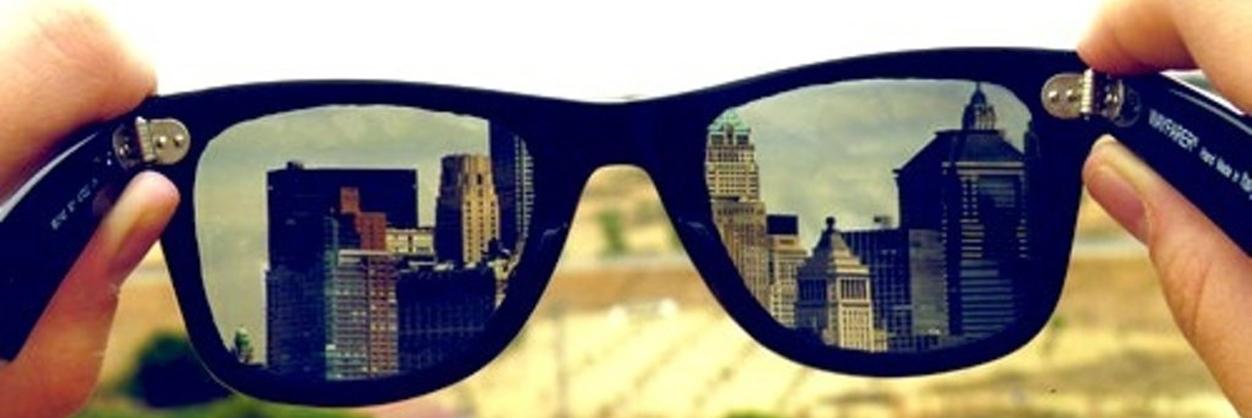 yourclothess14's profile banner image