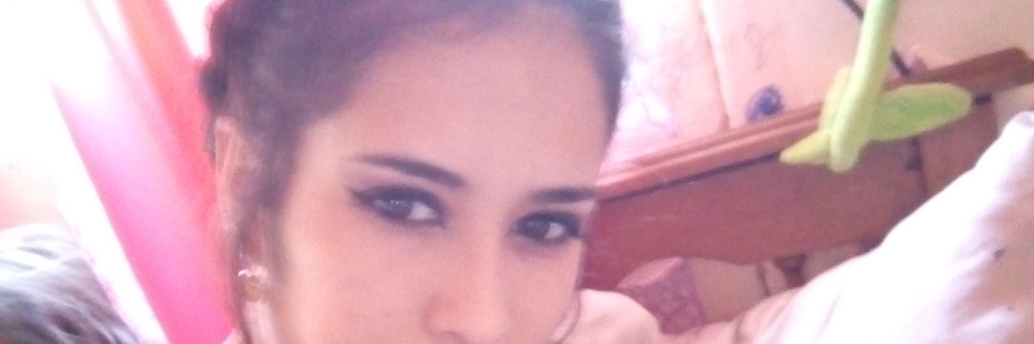 carolinasimo's profile banner image