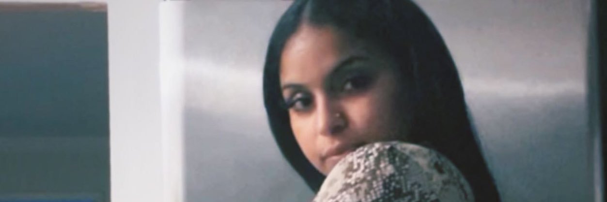 RealForeign's profile banner image