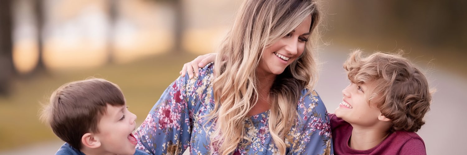 alishashoe's profile banner image