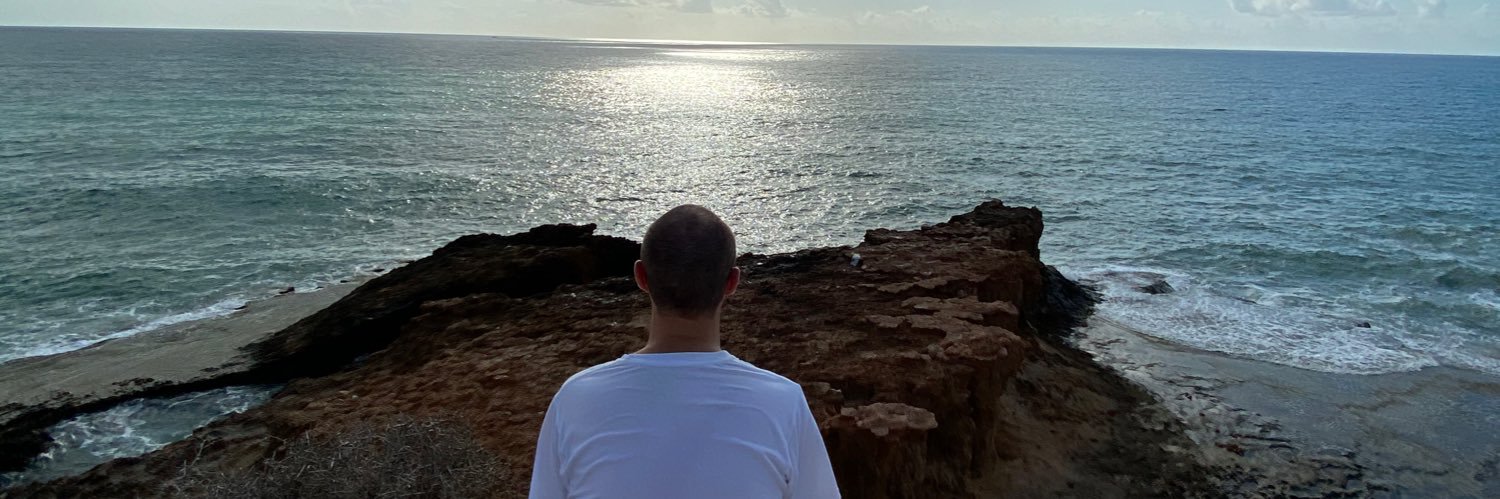 YensH's profile banner image