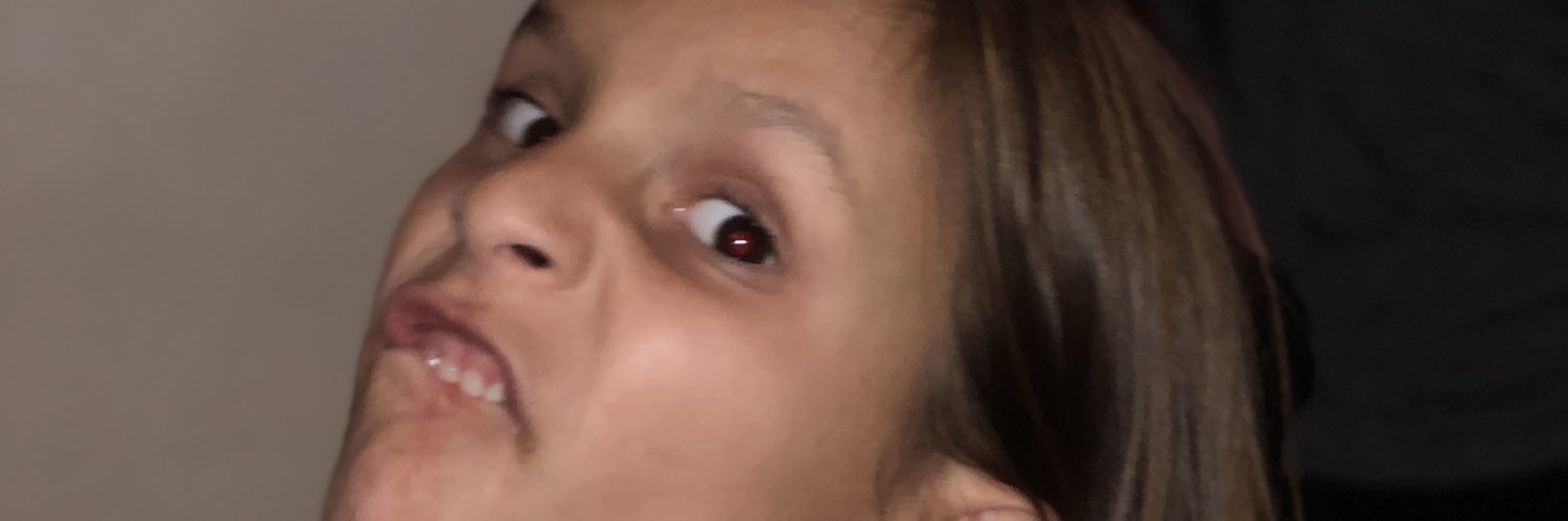 daniirozz's profile banner image
