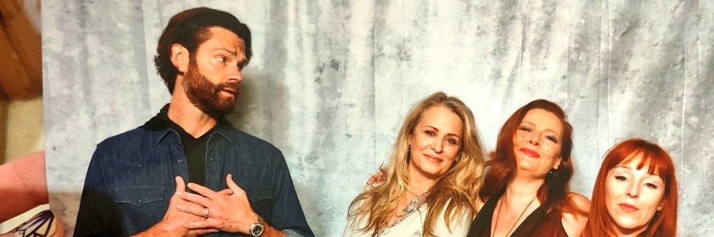 Rae 📚🎶☣️ banner