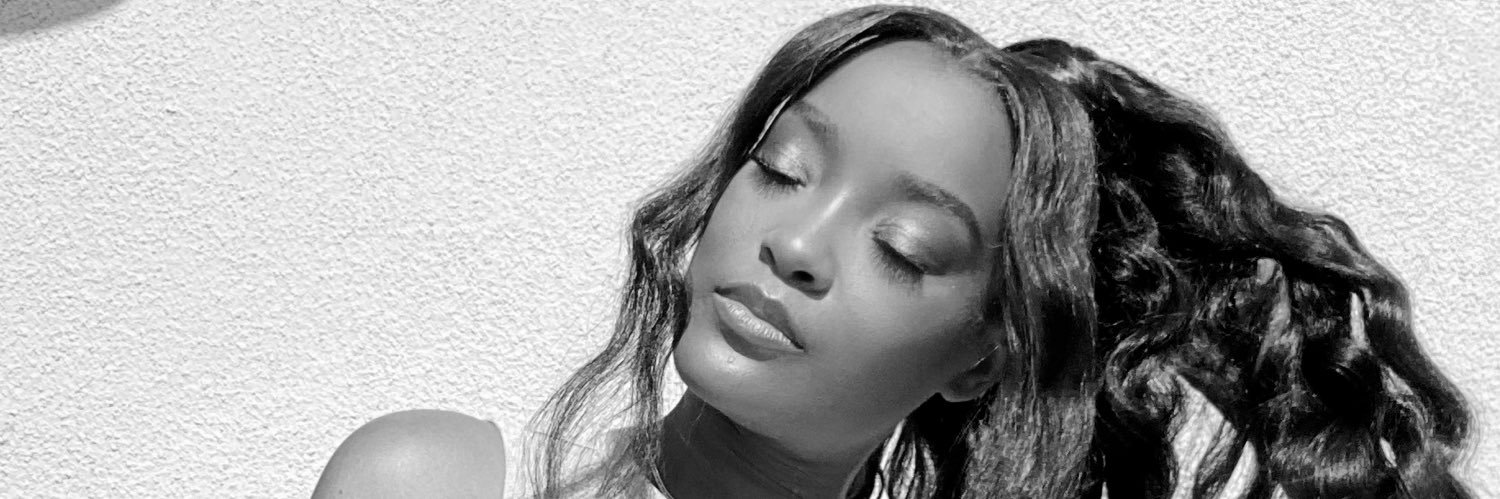 LaToya Tonodeo 💜 banner