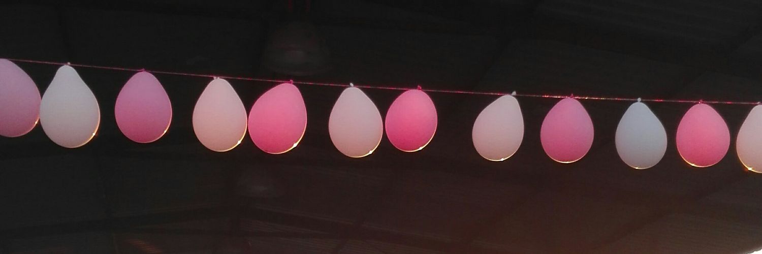 saraaredfield_'s profile banner image