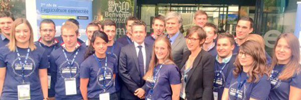 KarineDanielESA Profile Banner